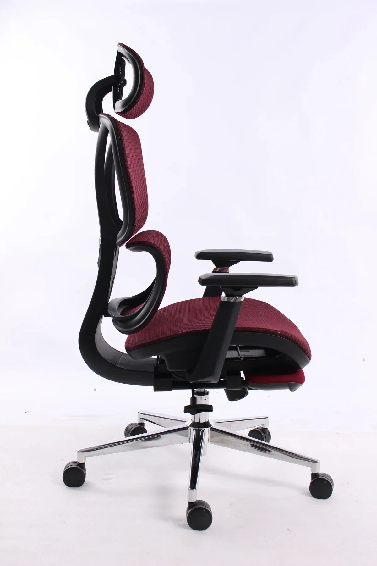 BLACK BULL mesh office and gaming Chair Black / Red