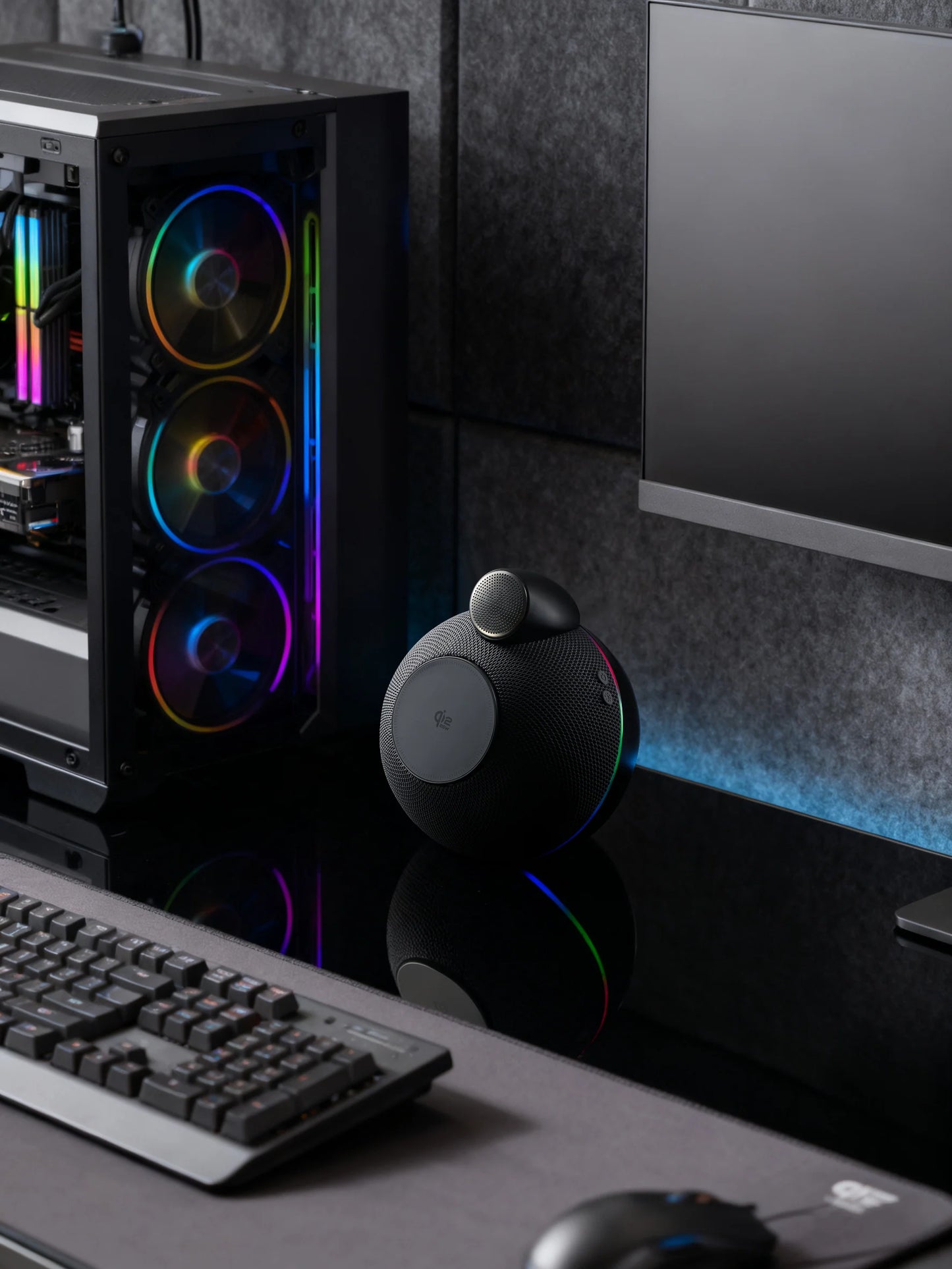 iEngage Qi2 Wireless Charger And Speaker
